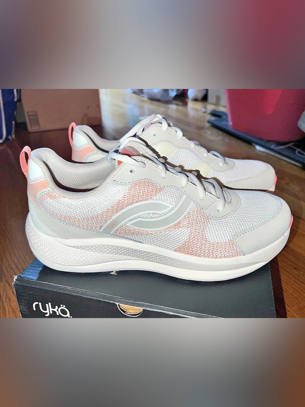 Ryka Intent Women's Walking Sneakers US 10M White & Coral  NEW IN BOX